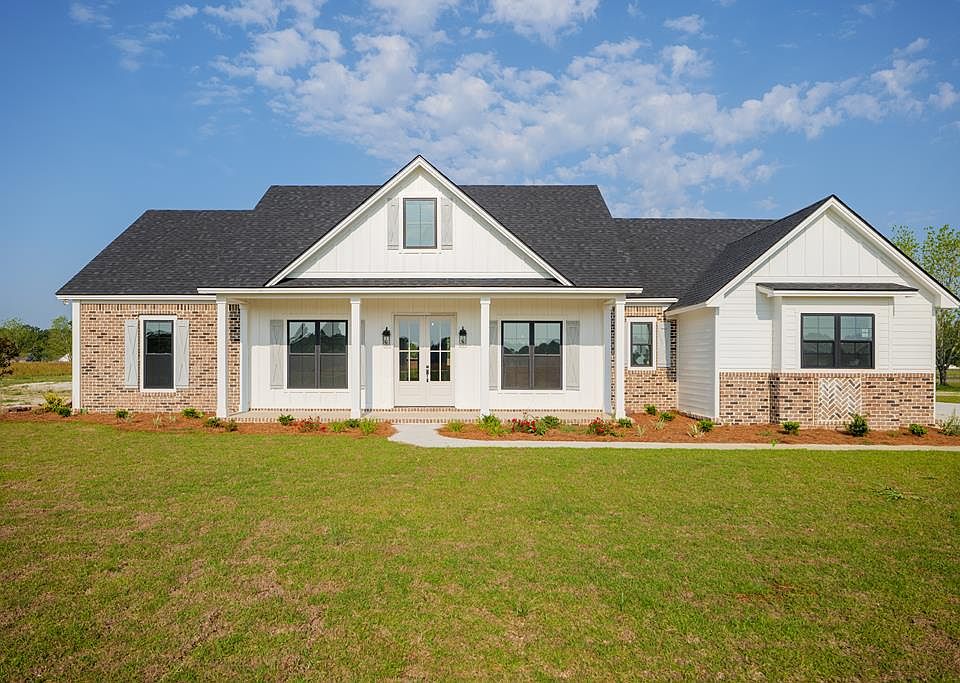 1st image of 19 Lakeview Cir