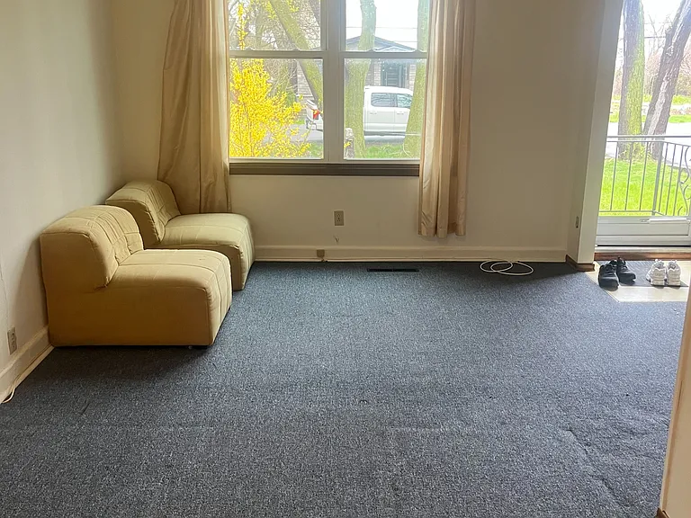 32 Lakeview Dr #2 — Photo 8