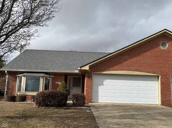 320 Lakewood Ct, Avon, IN 46123