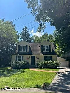 45 Thornhill Rd — Photo 2