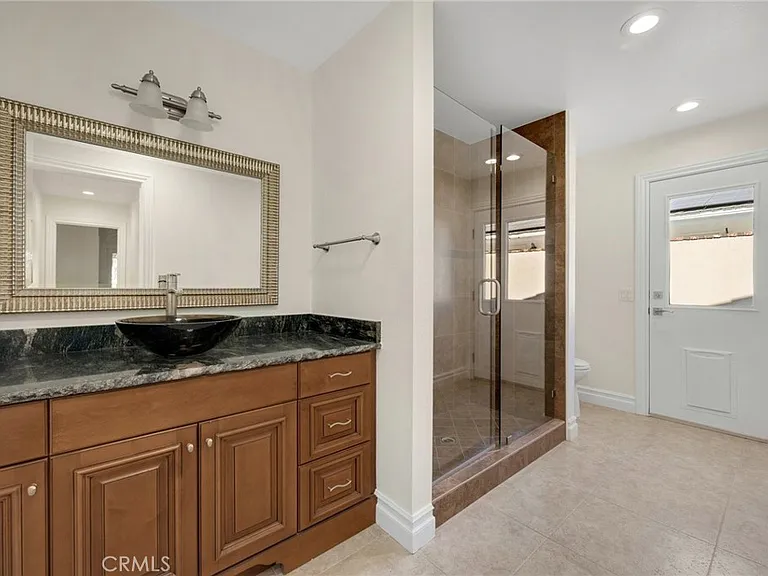 6042 Foxfield Ln — Photo 33
