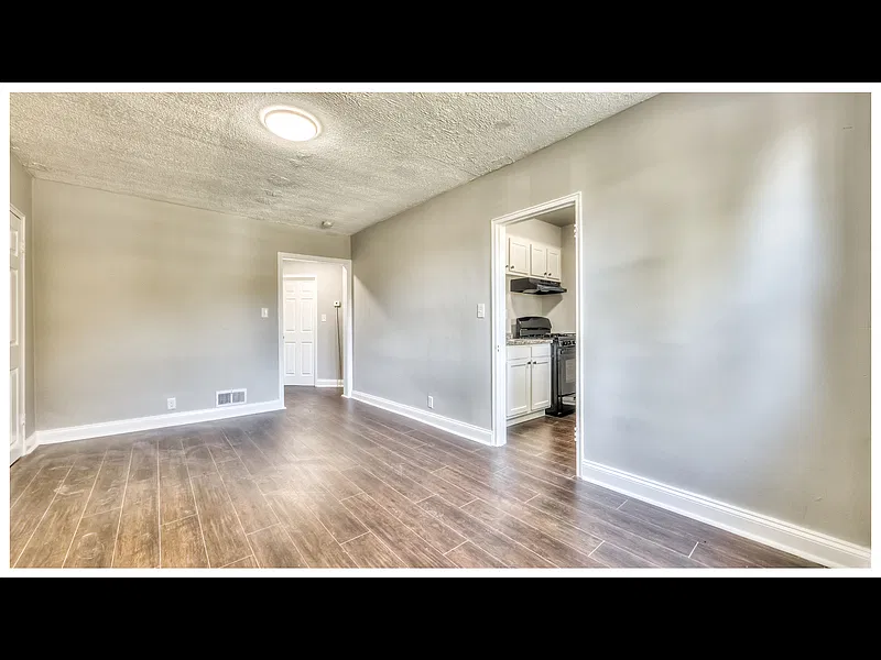 2 bed, 1.0 bath, 1000 sqft, $1,150 — Photo 3