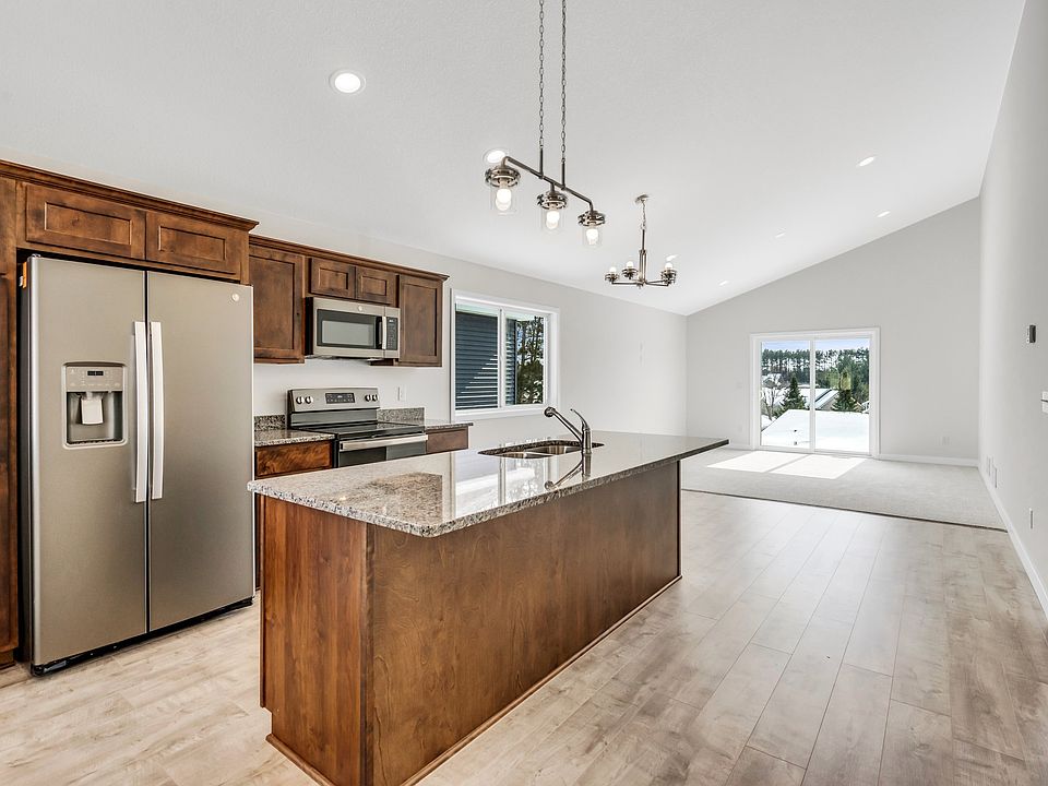 Very Nice Kitchen With Granite Counter Tops.
