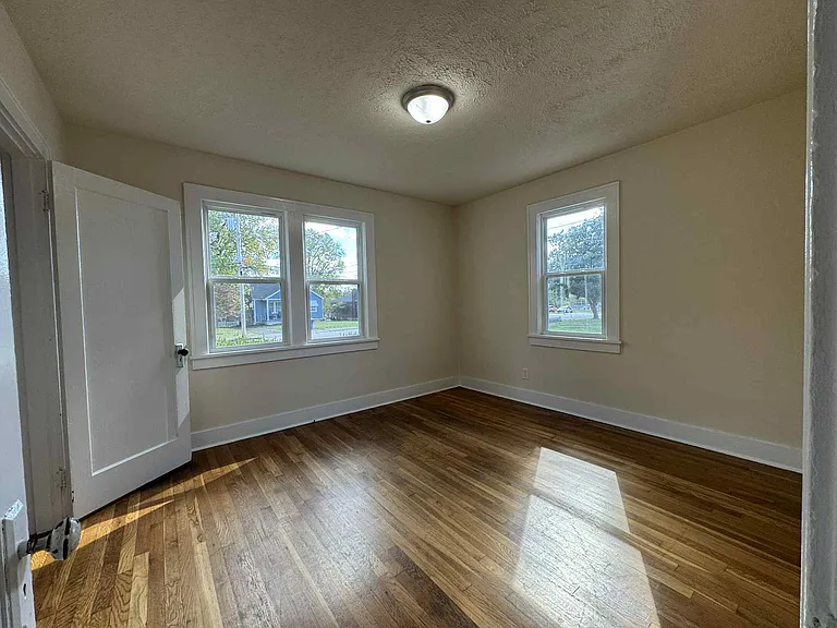1611 Nutwood St #1 — Photo 17
