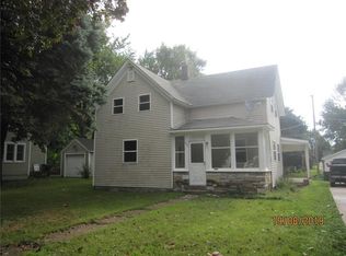 1824 1st Ave, Perry, IA 50220