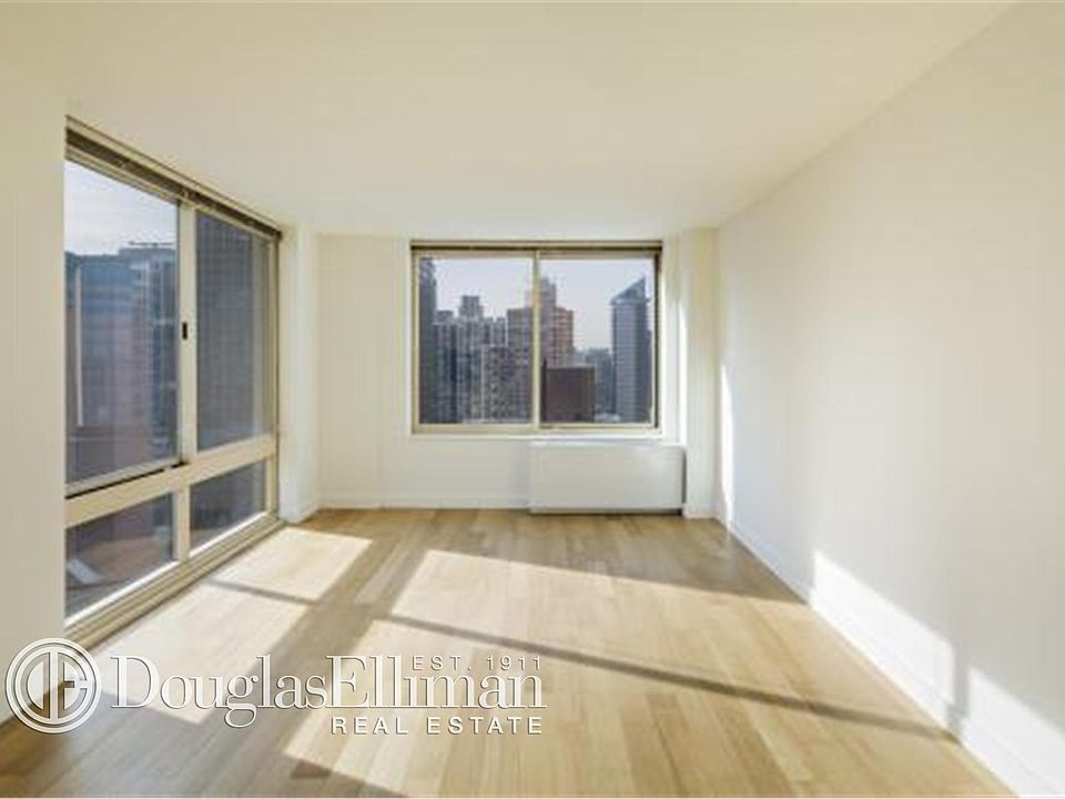 1st image of 9 E 32nd St APT 3A