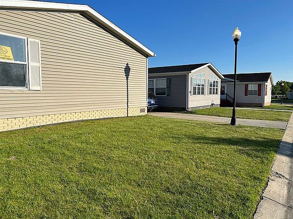 2nd image of 2737 Buckingham Dr