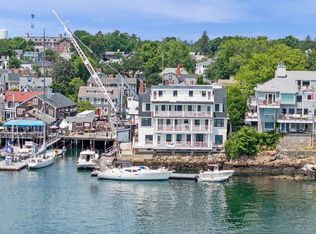 95 Front St #6, Marblehead, MA 01945