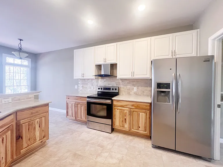 206 Hyde Park Ln — Photo 11