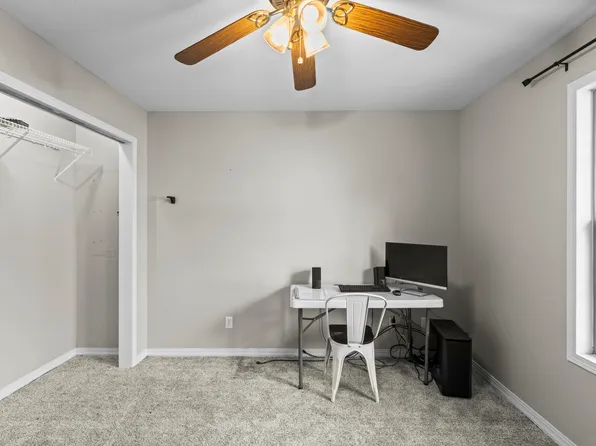 413 E Wildwood Flower Drive, Republic, MO 65738