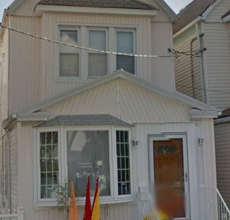 1st image of 105-4 95th Ave