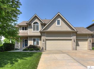 17184 Seward St, Omaha, NE 68118