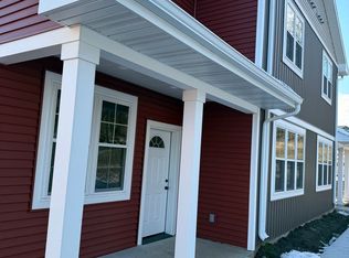 352-354 Woodcrest Ln #352, Milton, WI 53563