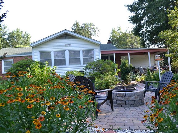 2nd image of 4826 Skyline Dr