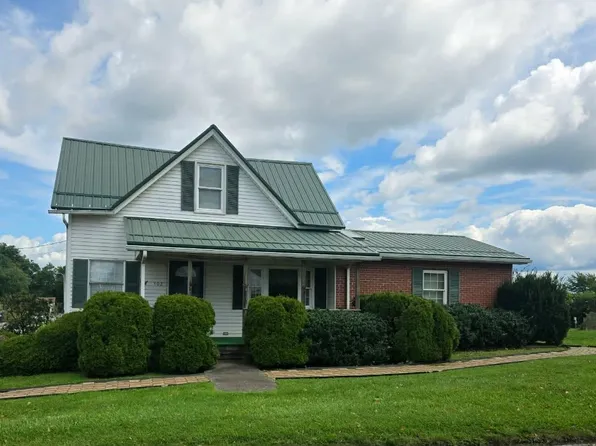302 S Washington St, Eau Claire, PA 16030