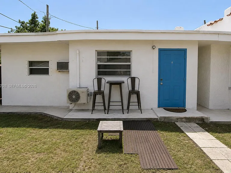 2272 SW 11th Ter — Photo 23