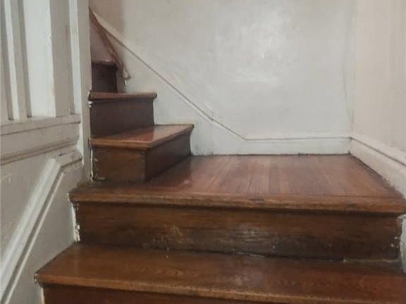 5th image of 3215 E 32nd St