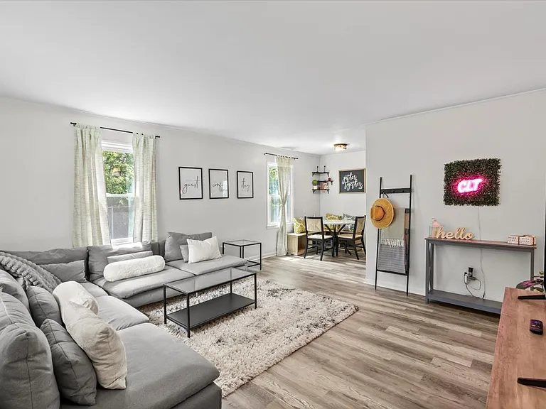 1105 Norris Ave — Photo 3