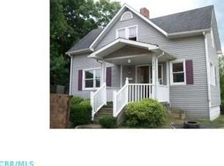 204 Sand St, Crooksville, OH 43731