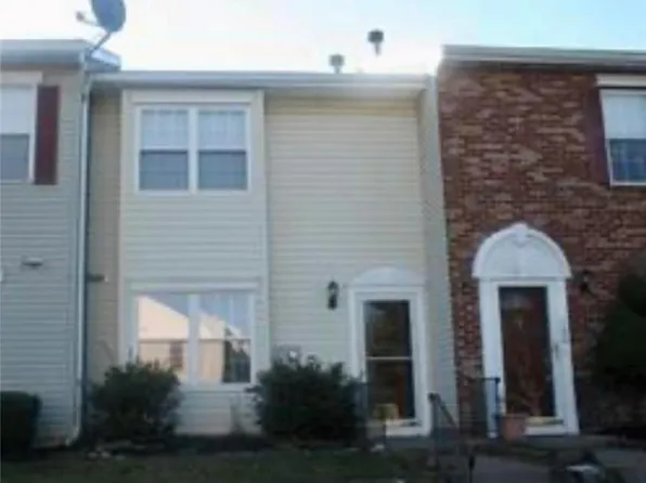 121 Empire Ct, Bethlehem, PA 18020