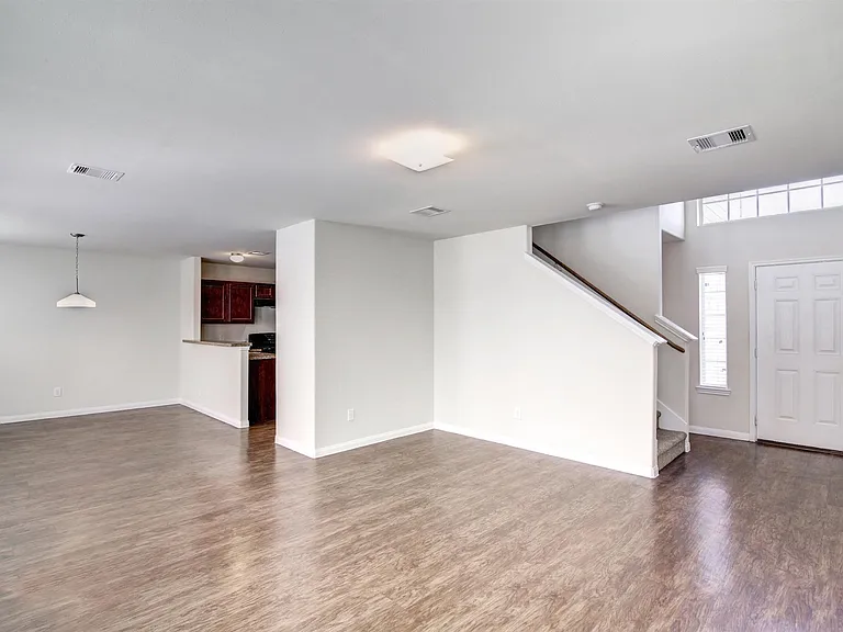 8922 San Alberto — Photo 8