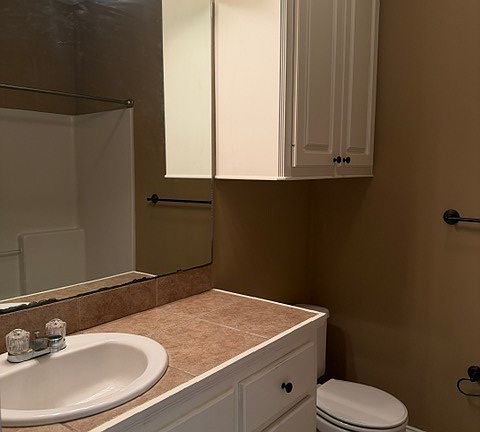 5th image of 631 Huntington Dr