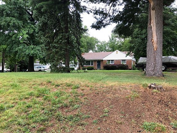3rd image of 8369 Latty Ave
