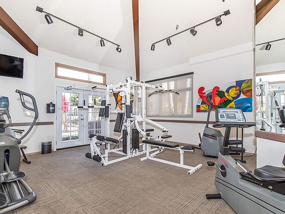 3rd image of 575 W 19th St #12564