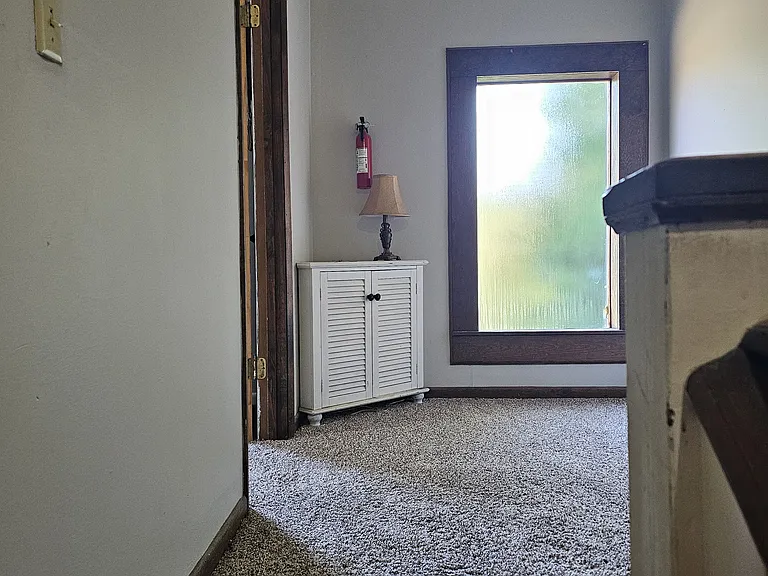 348 S College St — Photo 19
