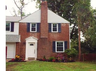 415 Rock Glen Dr, Wynnewood, PA 19096