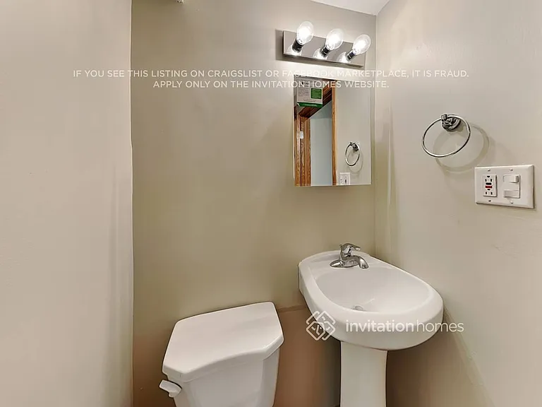 2337 Windsor Ln — Photo 18