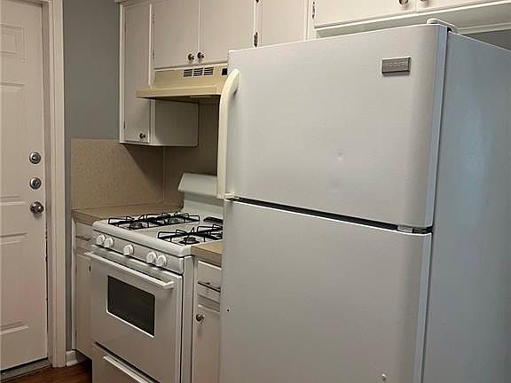 5th image of 207 W Noton St #A