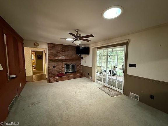 4th image of 212 Cedar Ln