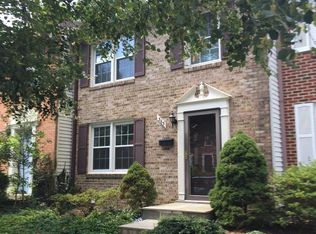 363 Gundry Dr, Falls Church, VA 22046