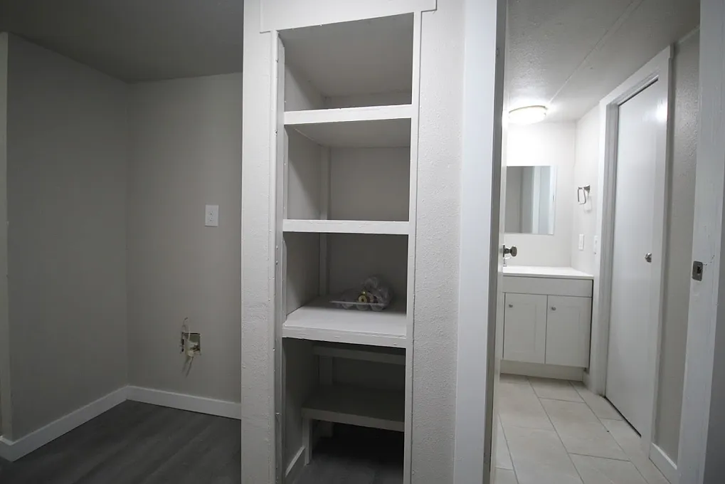 Mobile Home 3440 W 126th St S — Photo 4