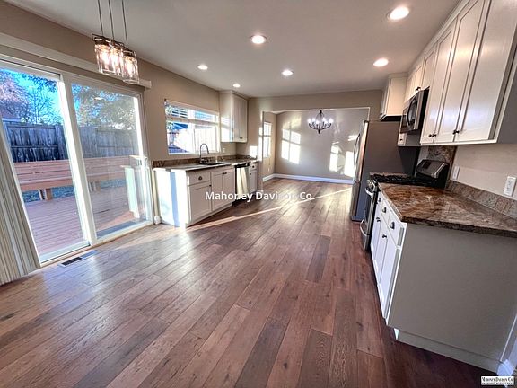 4th image of 1645 Jeffrey Dr