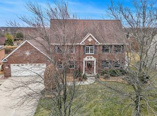 1699 Heatherbrook Ln, Ann Arbor, MI 48108