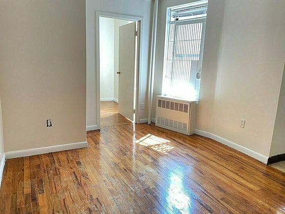 3rd image of 462 E 115th St #5W