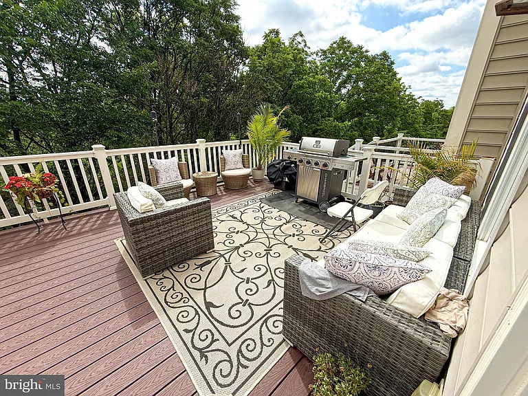 21268 Park Grove Ter — Photo 46
