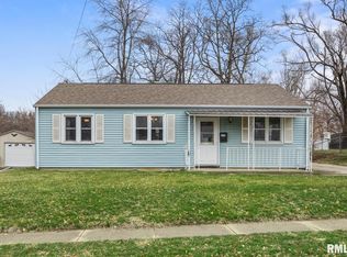 117 Berry Rd, Marquette Heights, IL 61554