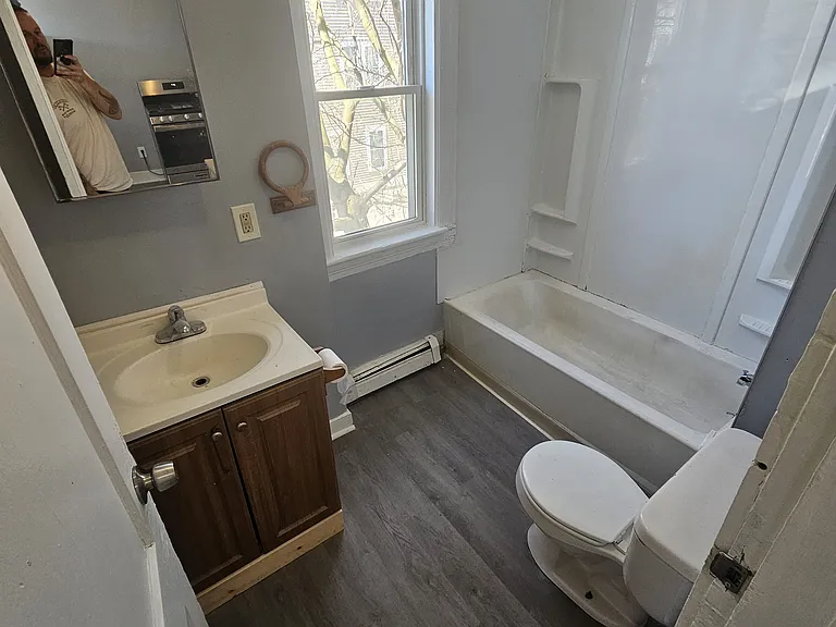 305-309 Cedar St #309-2 — Photo 5