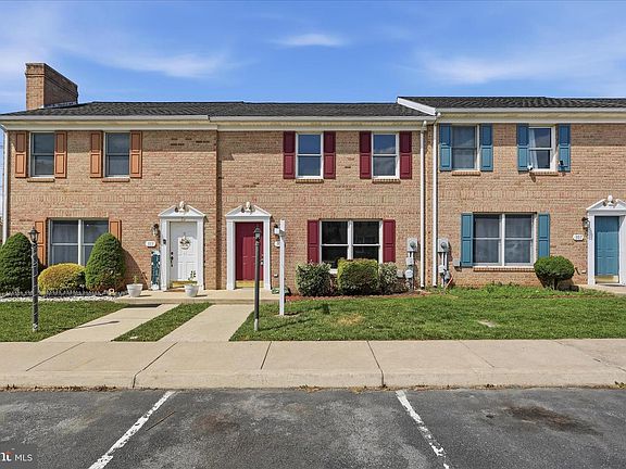 2nd image of 309 E Ridge Dr