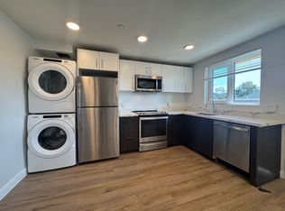 669 24th St #12, Oakland, CA 94612