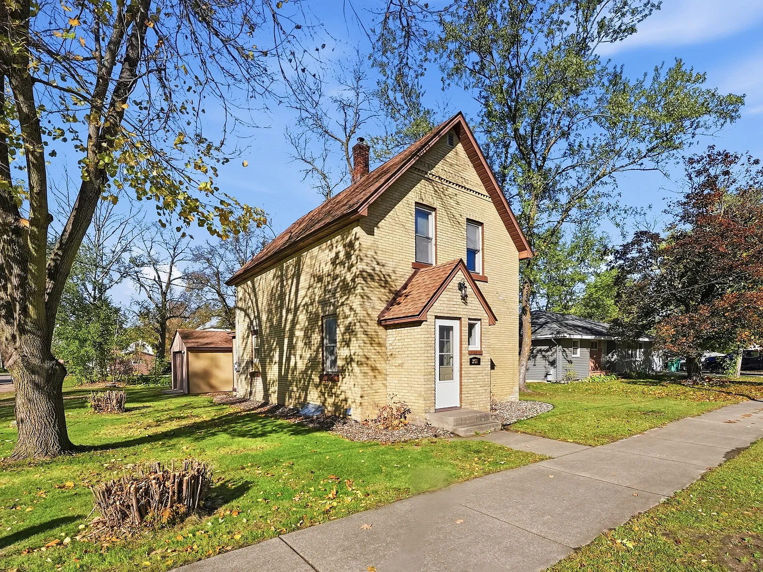 3 bed, 1302 sqft, $1,600 — Photo 3