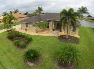 11826 SW Courtly Manor Dr, Lake Suzy, FL 34269