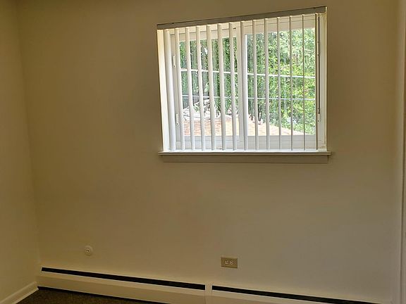 5th image of 644 E North Broadway St APT 16