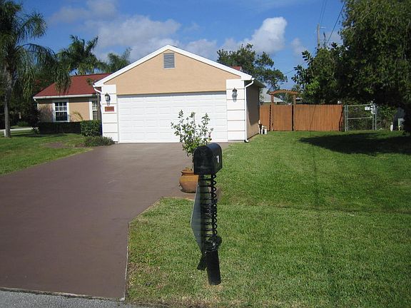 2nd image of 2601 SE Bikas Ln