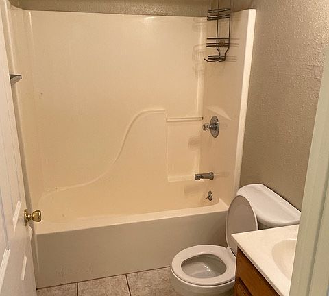 4th image of 312 Grand Ave #3