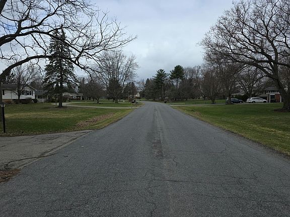 4th image of 3559 Meadow Ln