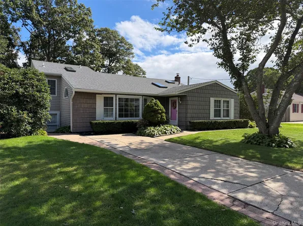 9 Milton Street, Sayville, NY 11782